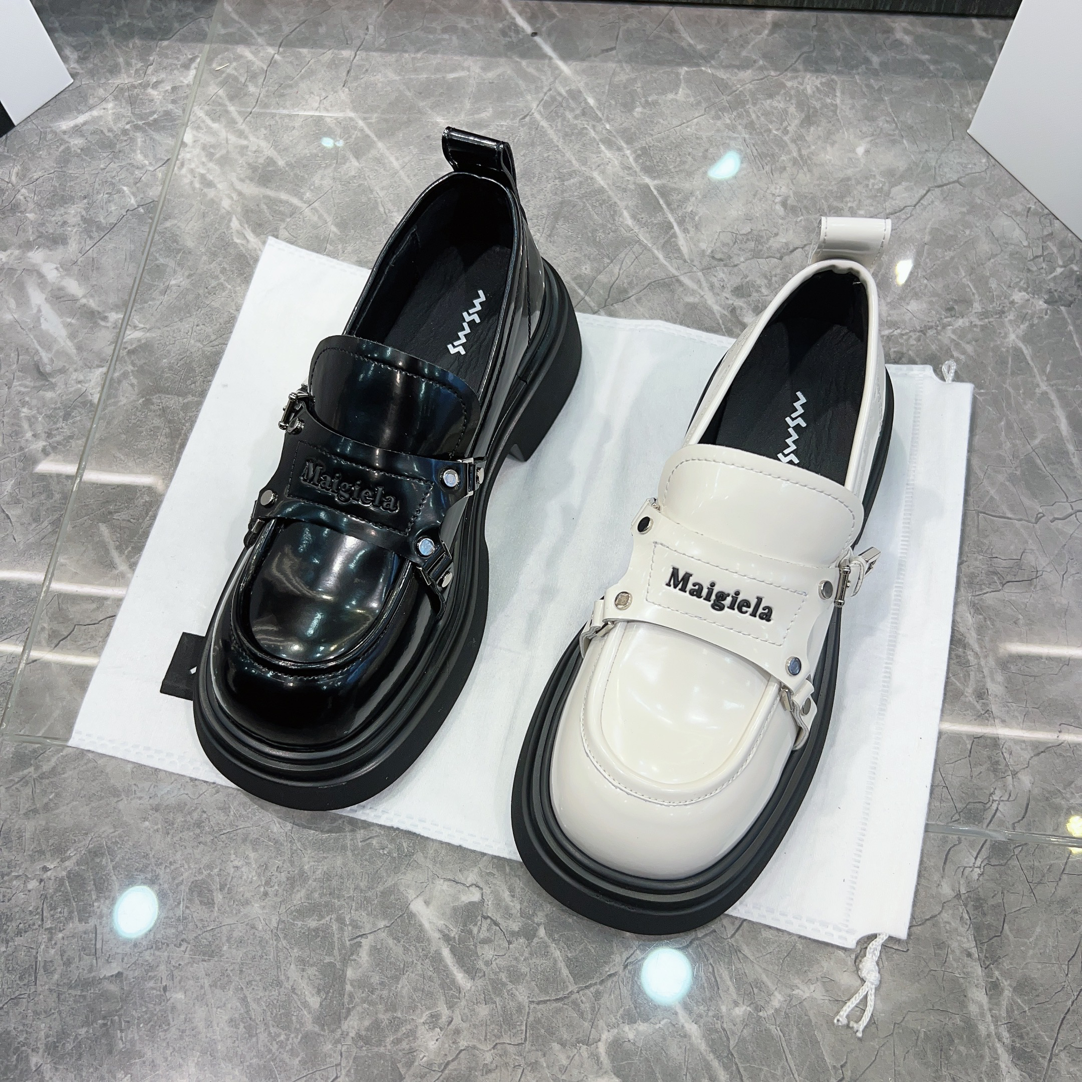 【玛莎玛索】24福利55188-17春季新款时尚百搭休闲复古圆头乐福鞋