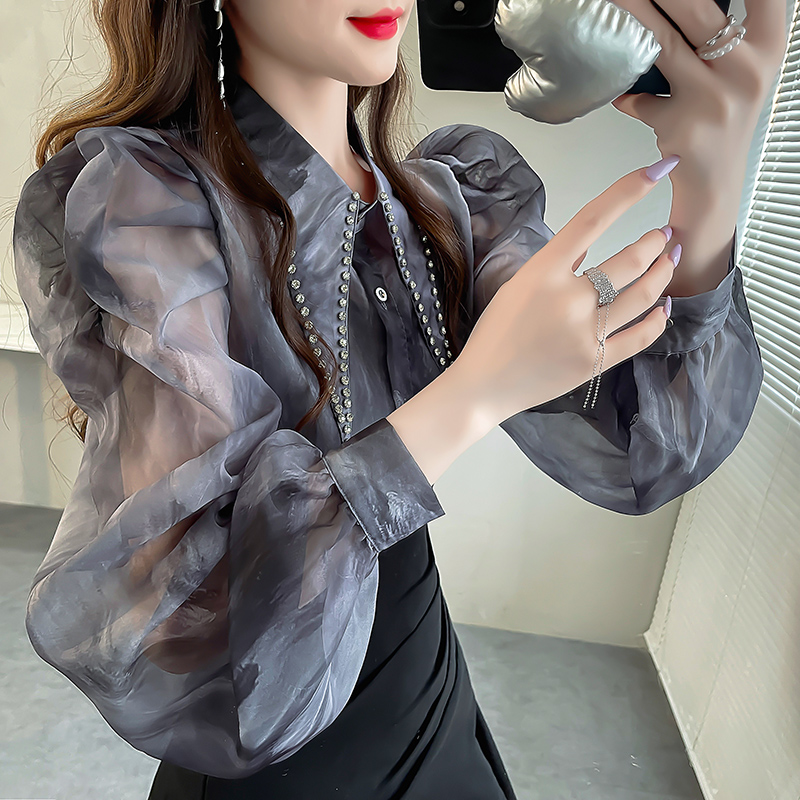 大码镶钻尖领衬衫设计感高级洋气高端别致小衫雪纺泡泡袖上衣女秋