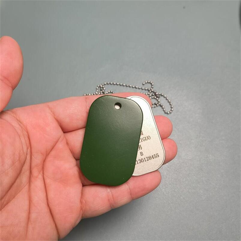 新款钛钢二维码身份牌定做户外防丢标识牌挂件狗牌项链绿壳带NFC