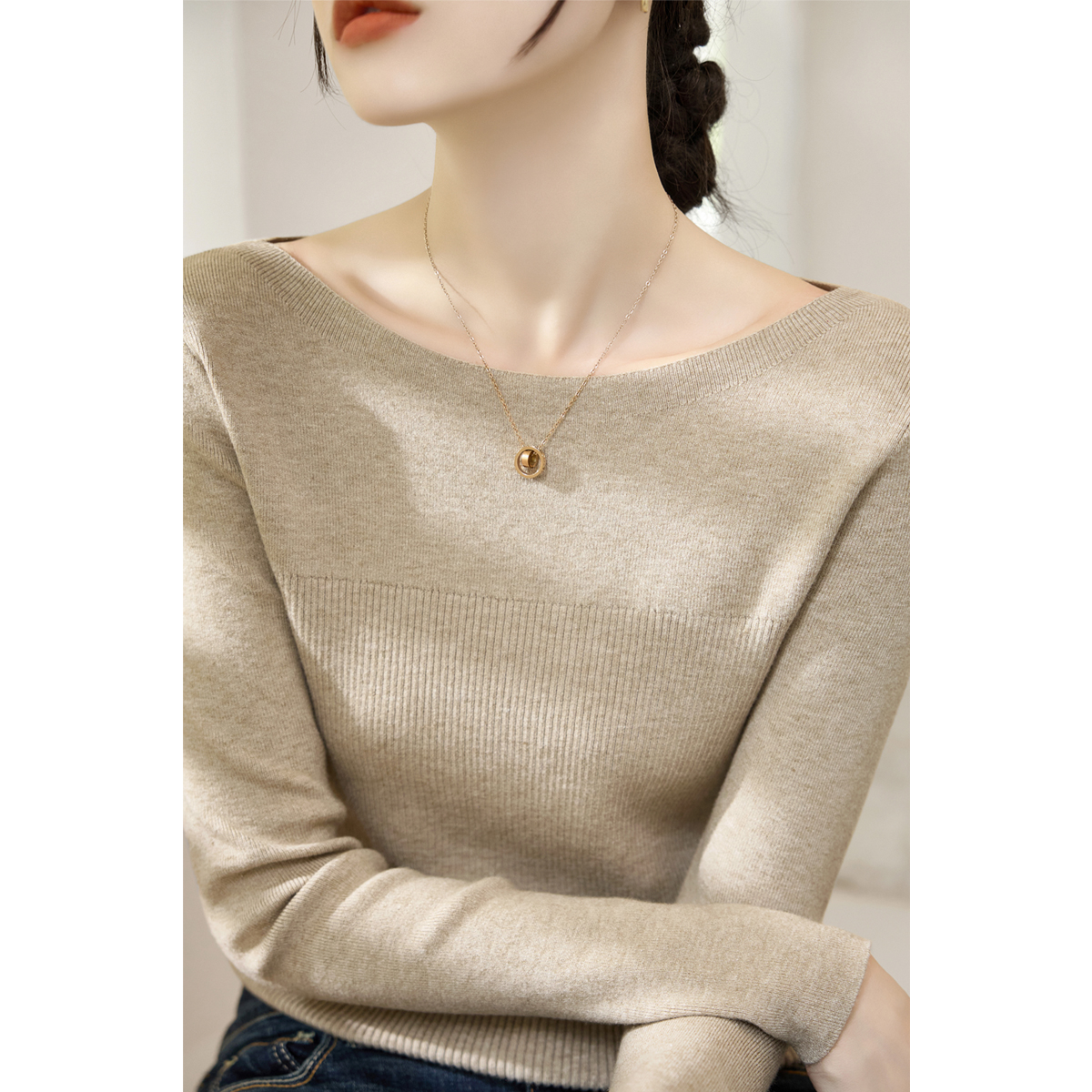 秋冬简约奶杏色百搭一字领修身打底时尚高级感法式长袖针织上衣女