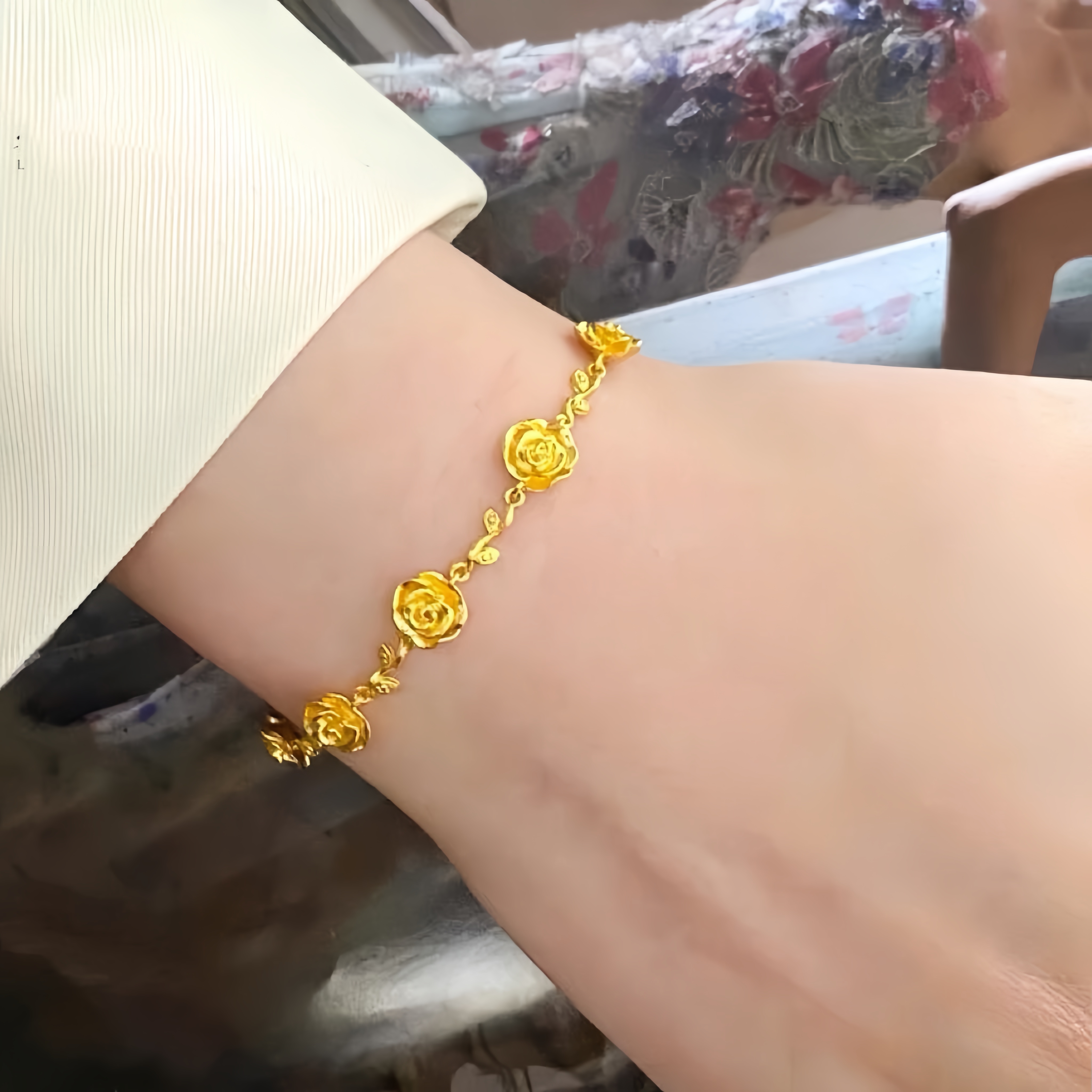 钛钢手链 玫瑰花朵手链女新中式轻奢气质百搭高级感金色繁花手饰