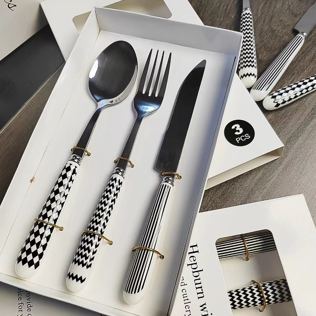 外贸欧货高级感轻奢赫本风餐具复古餐具套装陶瓷手柄高颜值餐具