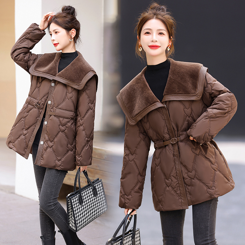 加厚保暖棉服潮2025冬新款女时尚百搭减龄气质收腰显瘦大翻领棉衣
