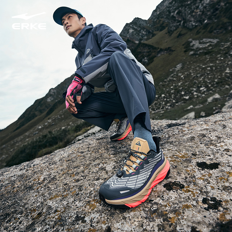 鸿星尔克纵横SP | 春季山系跑鞋情侣运动户外软底耐磨防滑跑鞋男