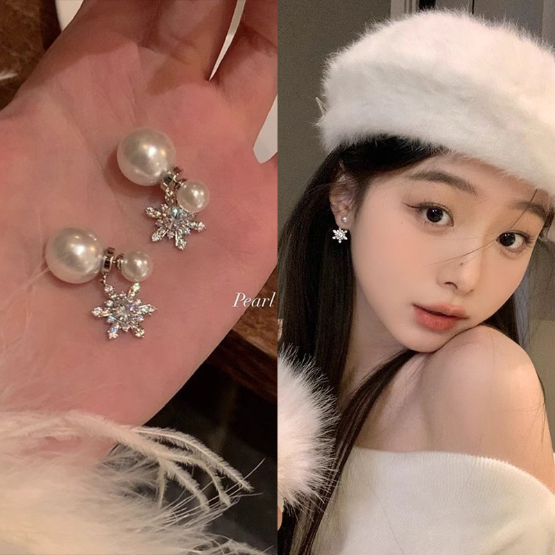 钛钢仿珍珠耳饰 轻奢小众设计感后挂式雪花珠珠耳钉b