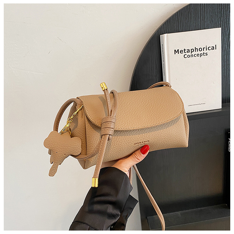 【E米】新年爆款时尚百搭单肩斜挎简约韩版女包休闲网红四季气质n