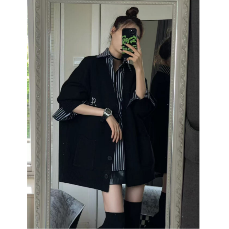 春新款设计感字母刺绣针织衫毛衣+条纹衬衣叠穿两件套女宽松