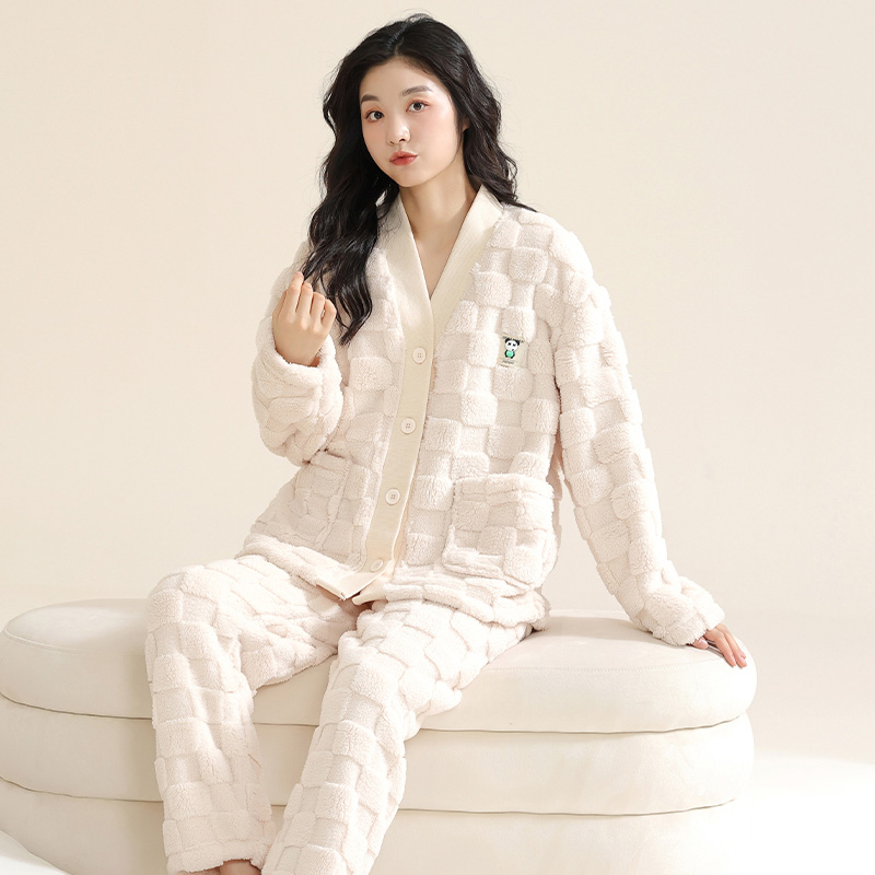 芬腾可安法兰绒睡衣女冬季长袖加绒新款珊瑚绒秋冬女士家居服套装