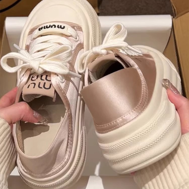 豹纹鞋厚底休闲2025鞋子潮百搭帆布鞋女款板鞋圆头新款感面包鞋