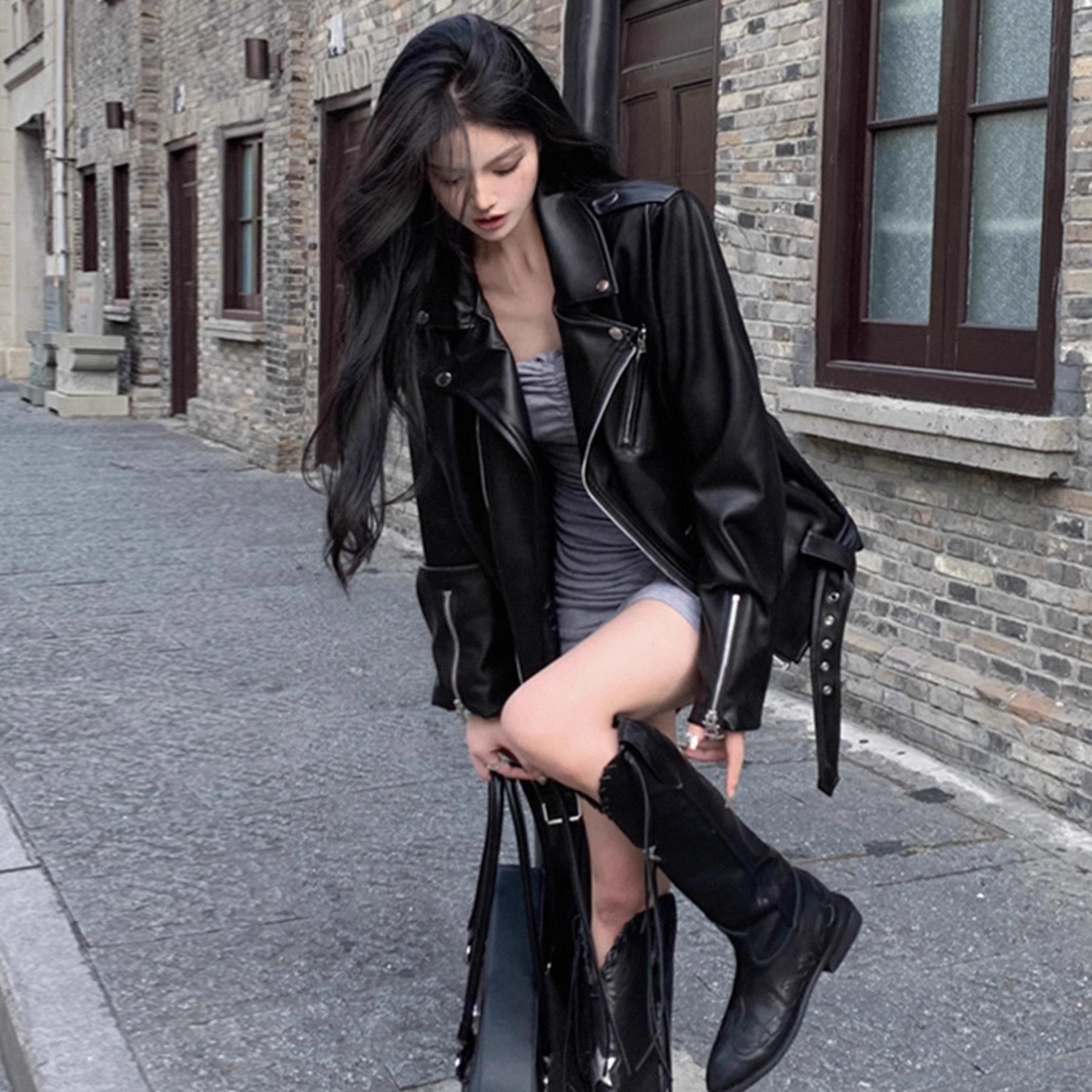 2025秋季新款皮衣女外套宽松小众痞雅机车服上衣黑色皮夹克外套女