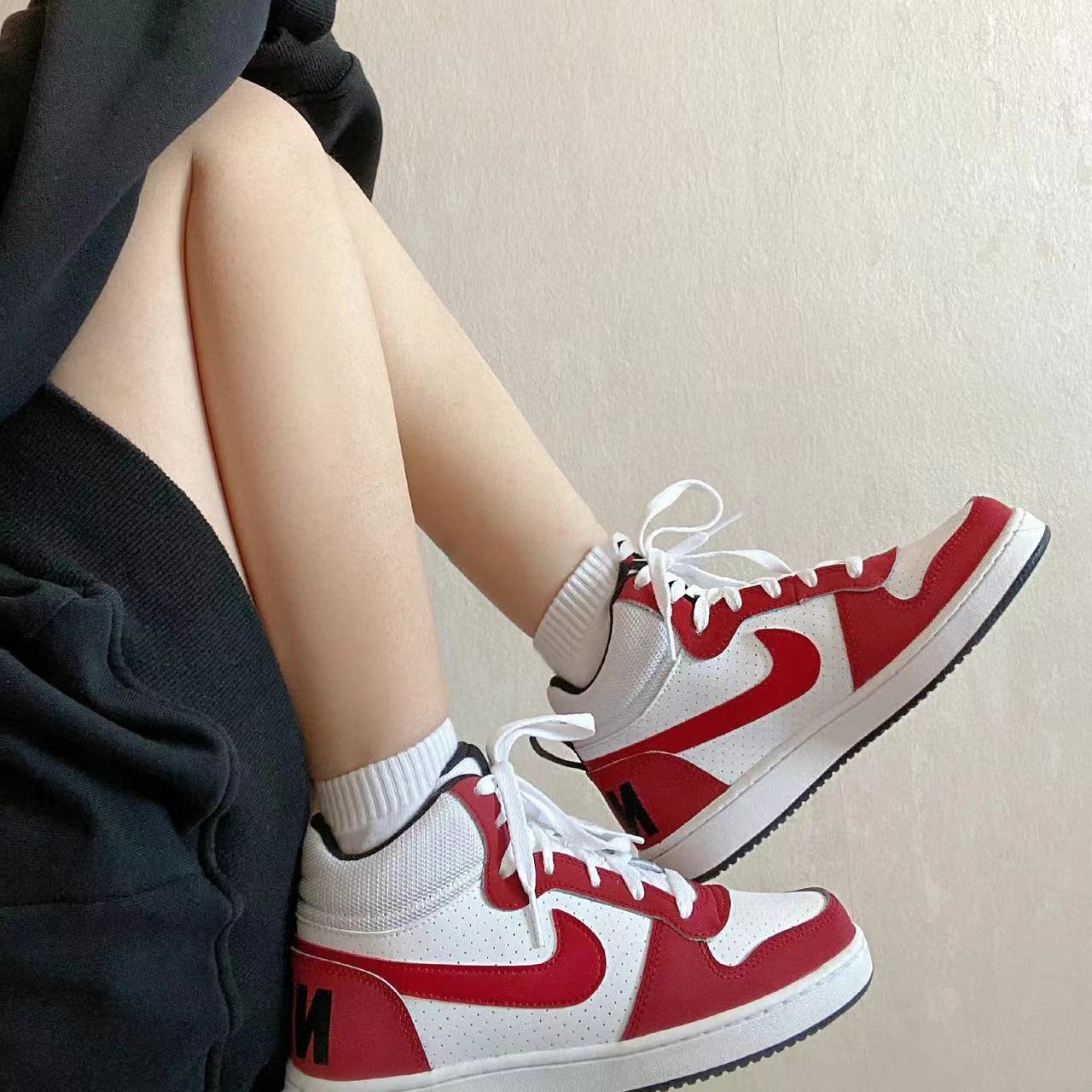 耐克 Nike Court Borough 女子白红芝加哥高帮休闲板鞋