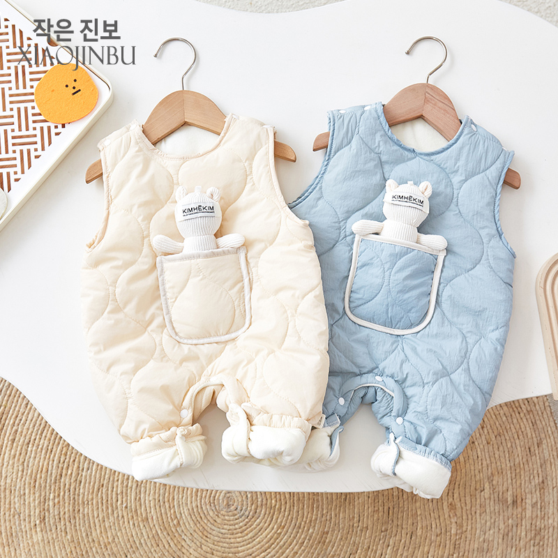 婴儿衣服冬装夹棉背带裤宝宝加绒加厚连体衣秋冬新生儿保暖连体裤