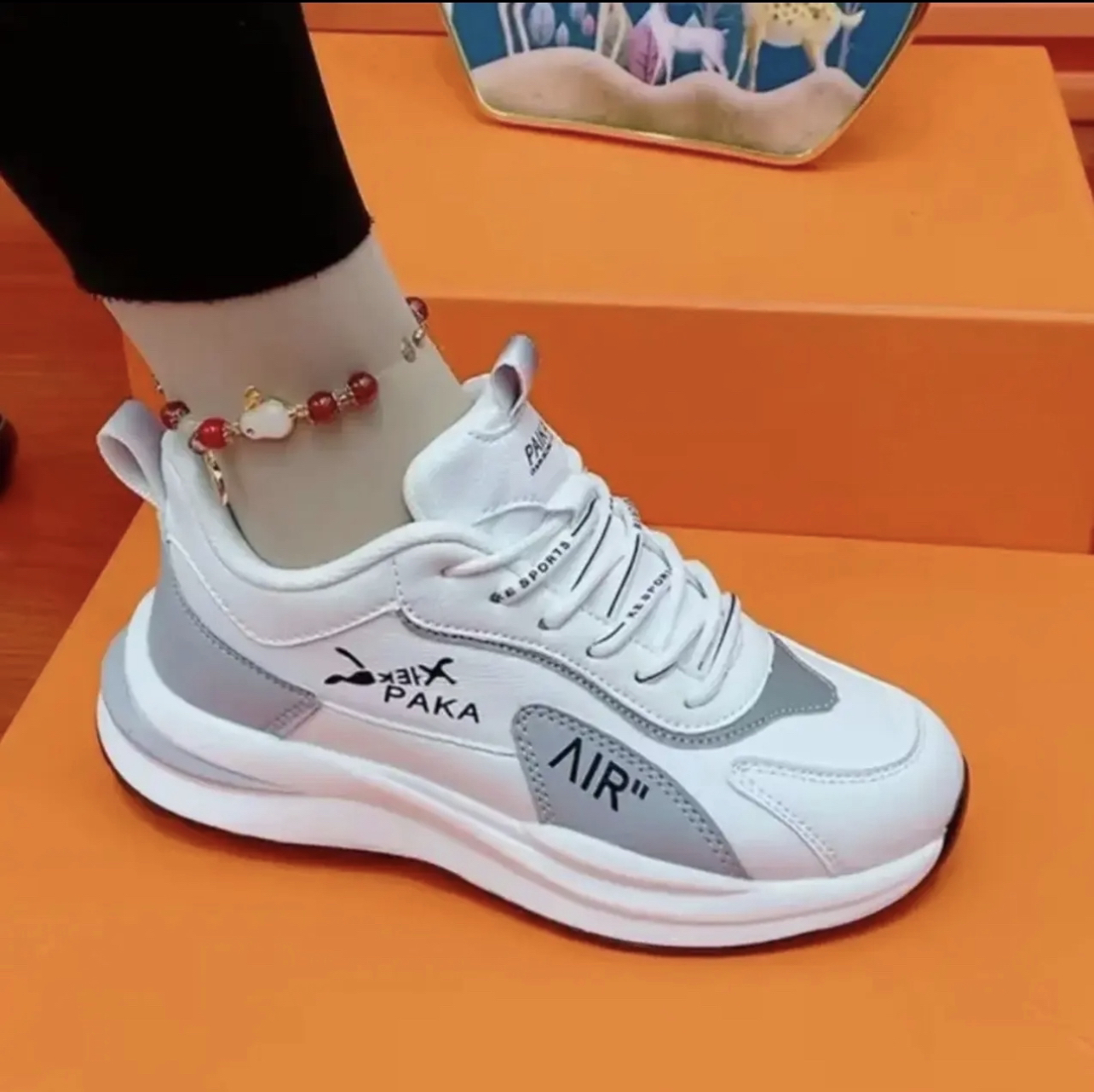 【皮面】宇航健步/秋冬男女百搭休闲鞋软底超轻时尚加绒情侣运动鞋