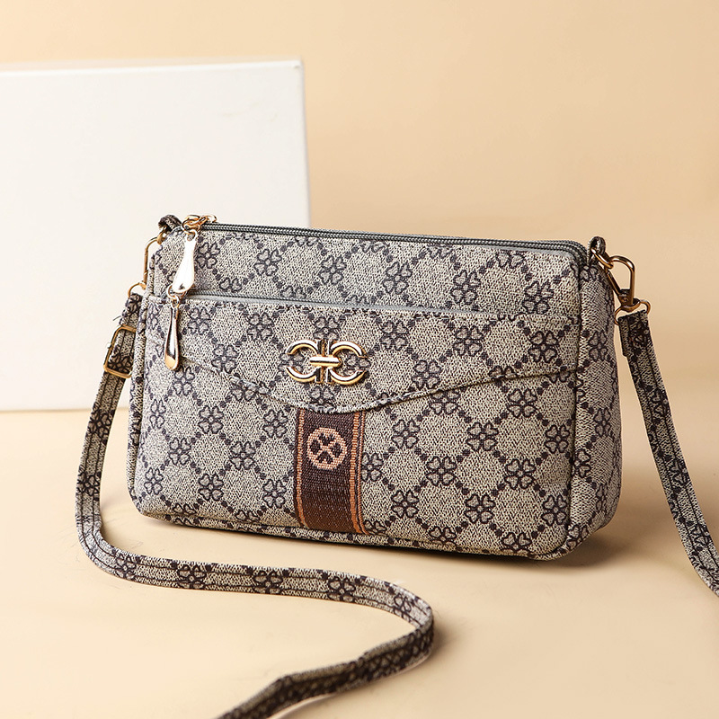 百搭包包女包新款斜挎女士单肩包时尚妈妈休闲腋下迷你手机小挎包