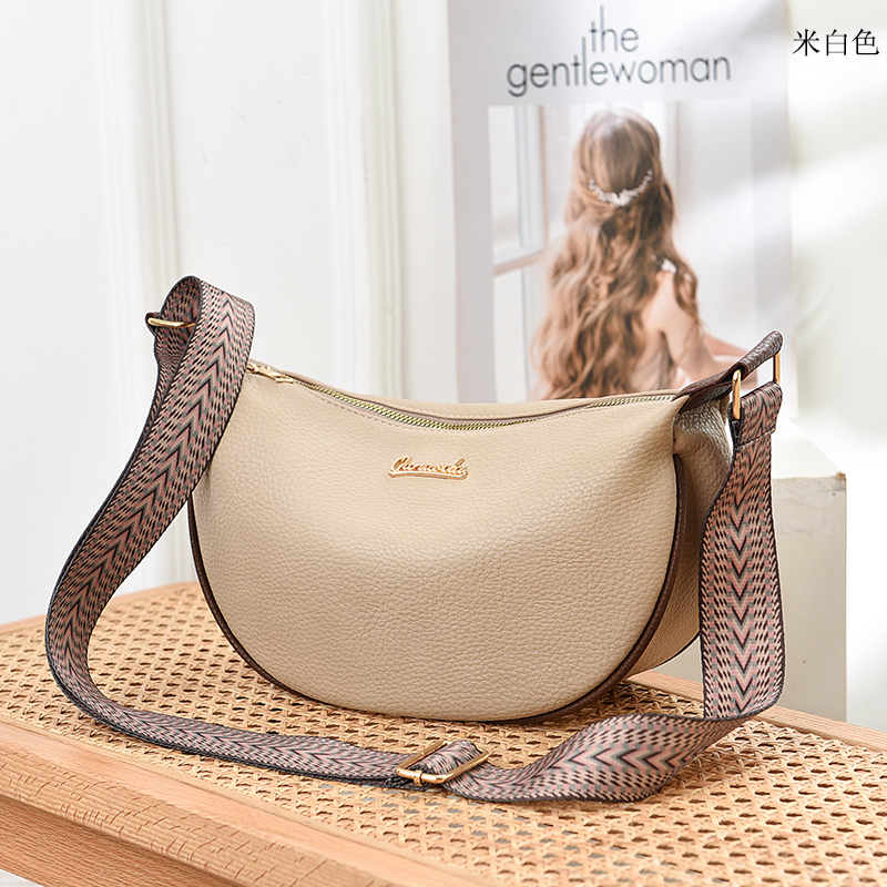 2024新款饺子包女士单肩斜挎包ins韩版休闲百搭软皮pu女包包时尚