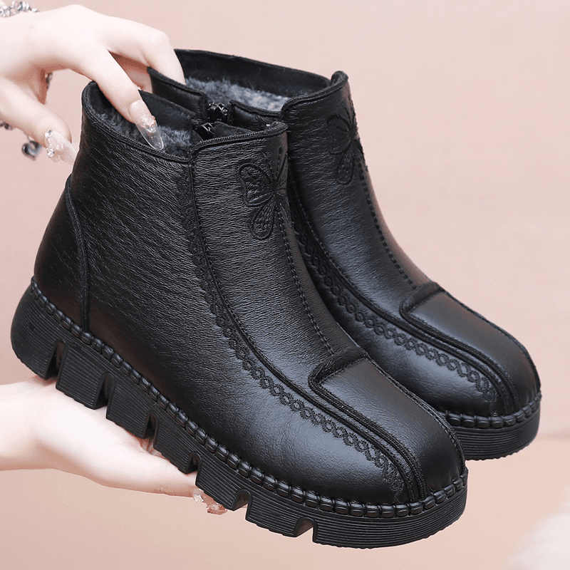 冬季中年妈妈短靴加绒平底奶奶鞋软底大码鞋保暖加厚老北京女棉靴