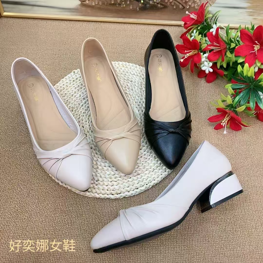 新款扭花矮跟浅口单鞋欧风软皮女单鞋女鞋休闲妈妈鞋舒适低跟皮鞋