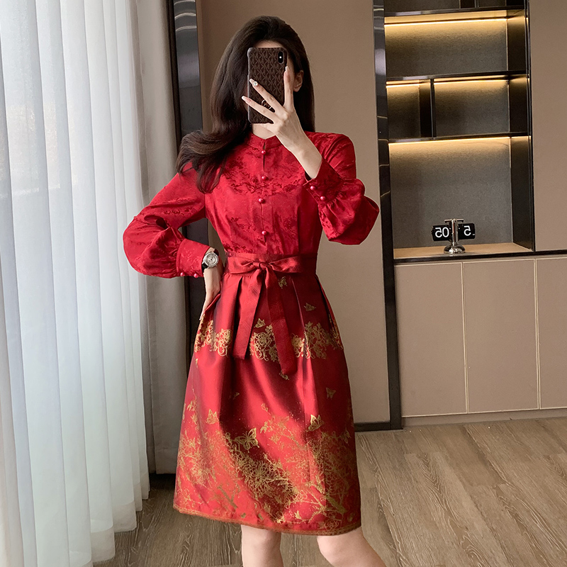 春装新款红色国风刺绣连衣裙女2024新中式小个子A字裙宴会小礼服