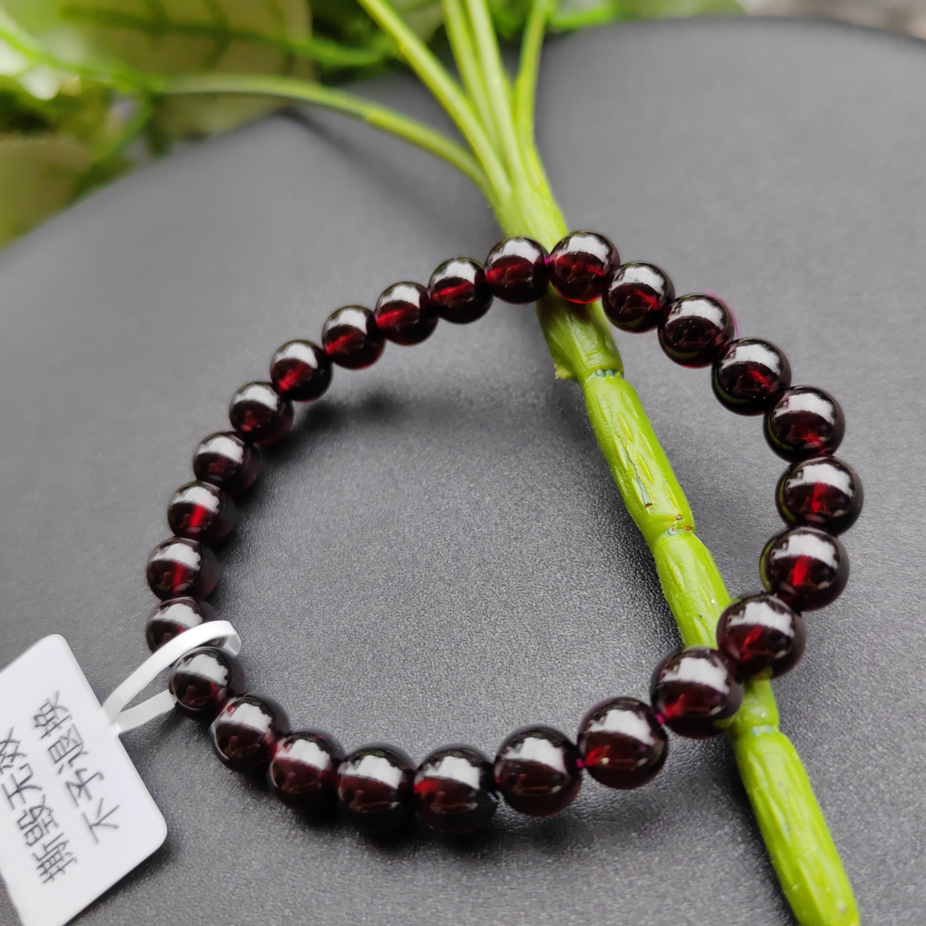 2号莫桑比克天然酒红石榴石7㎜单圈手链简约时尚款