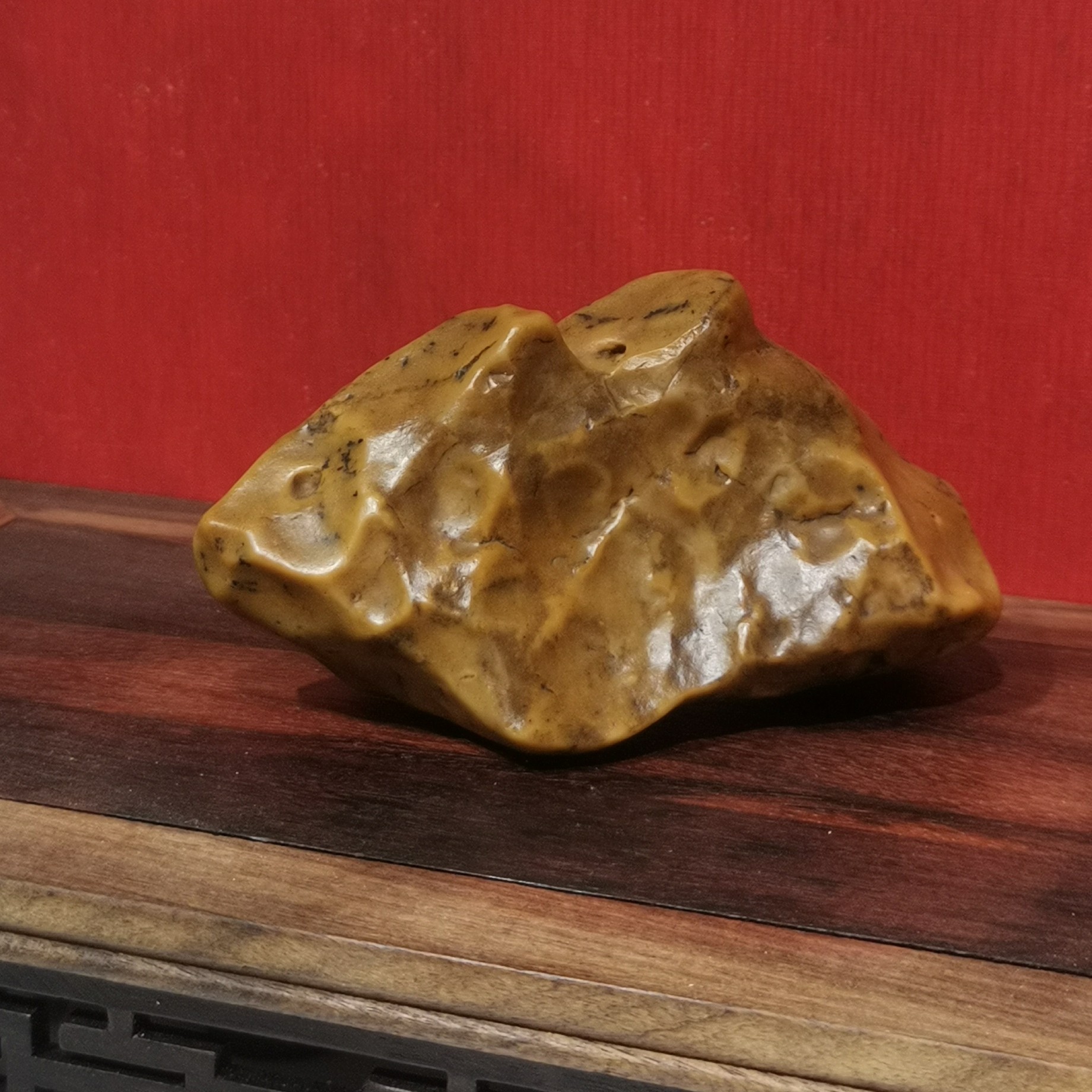 新疆戈壁滩黄金泥玉（小金鼠笔架，尺寸10*6*3）