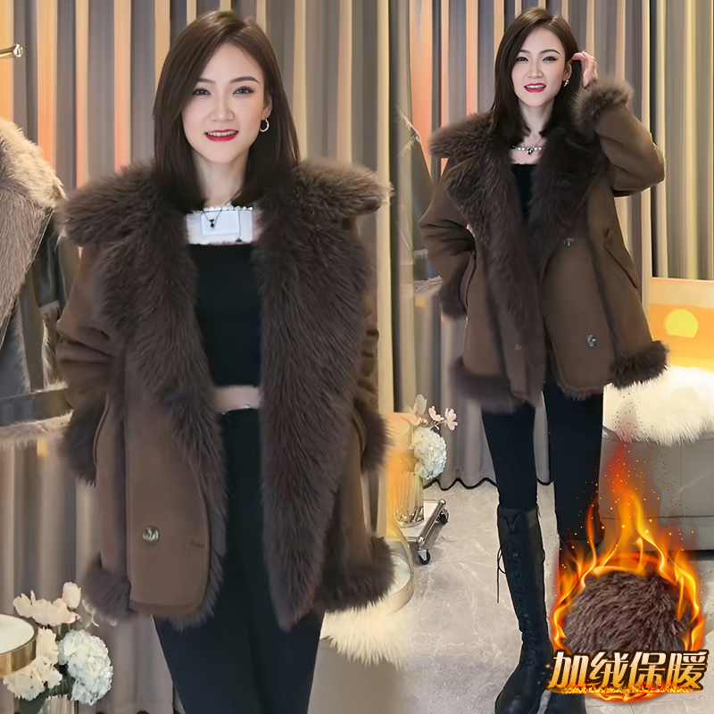 今年流行小香风大码大码外套女士冬季新款加绒加休闲运动大码外套