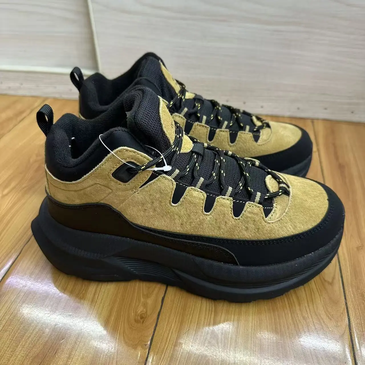 2025年男士新款加厚冬季运动鞋