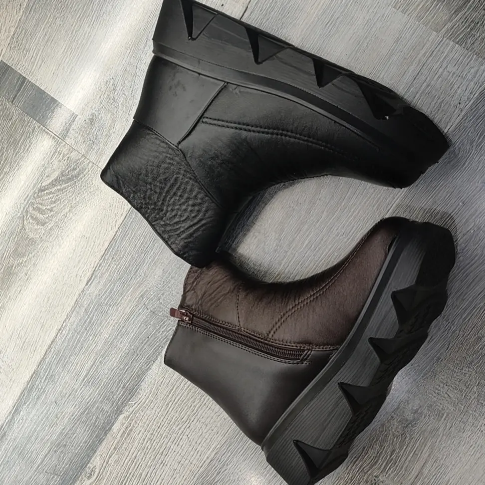 透气缓震高帮女鞋时尚高帮鞋高帮女士厚底极简风加绒