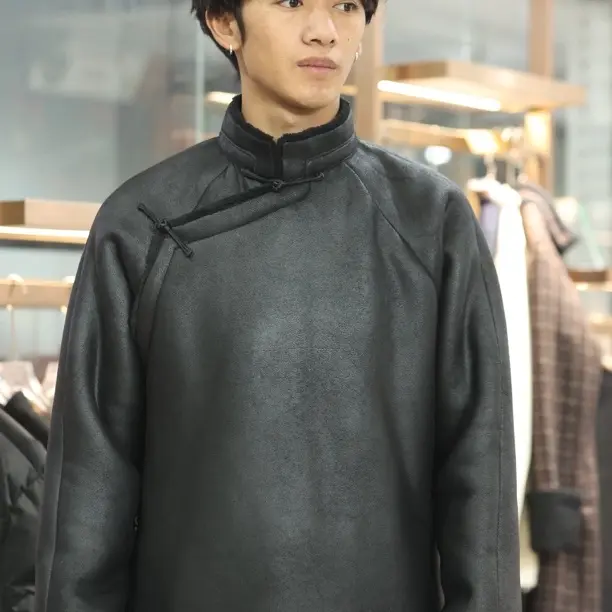 新款皮衣藏式加厚保暖外套立领拼色潮流帅气冬季藏装外套