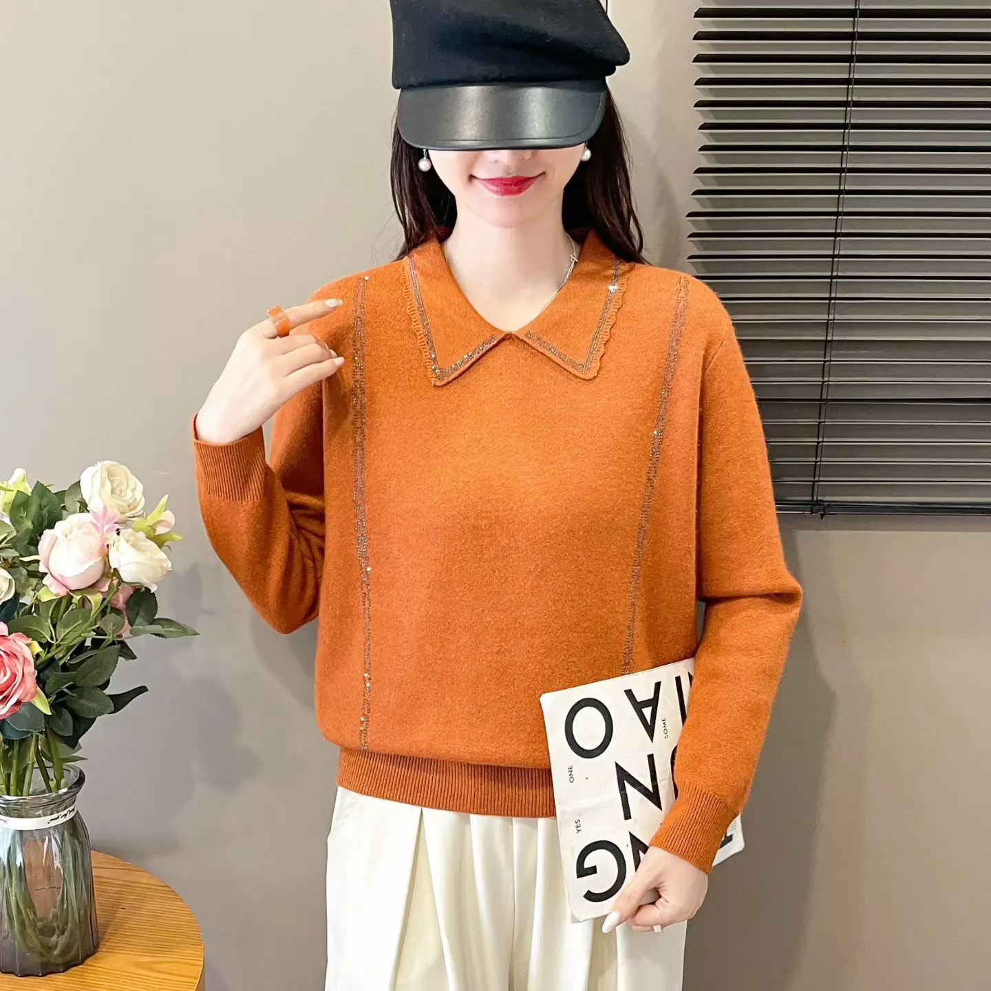 加绒中老年女装秋冬加绒厚款娃娃领宽松减龄时尚针织衫