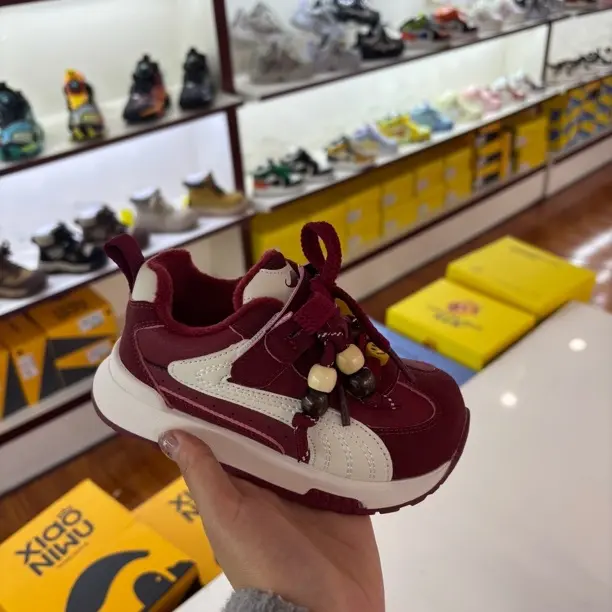 减震冬季保暖休闲风女运动鞋宝宝帆布鞋休闲鞋