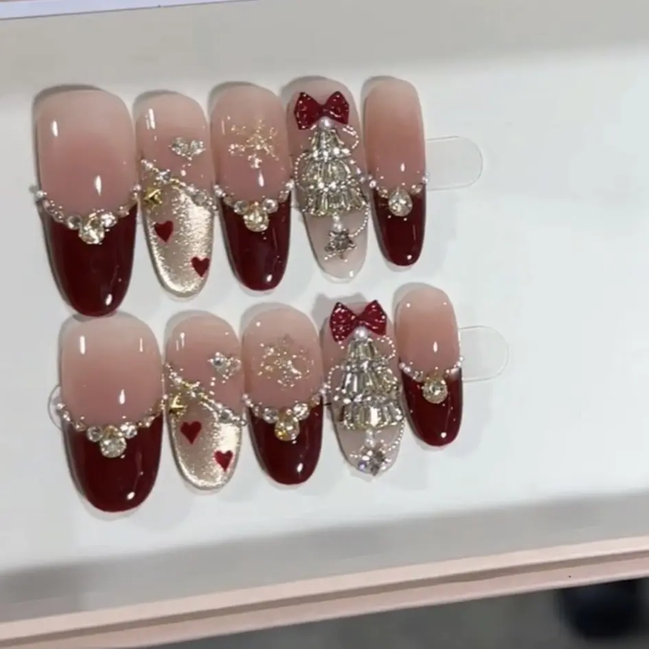 圣诞派对新款显白百搭法式千金手工穿戴甲腮红猫眼可拆卸美甲