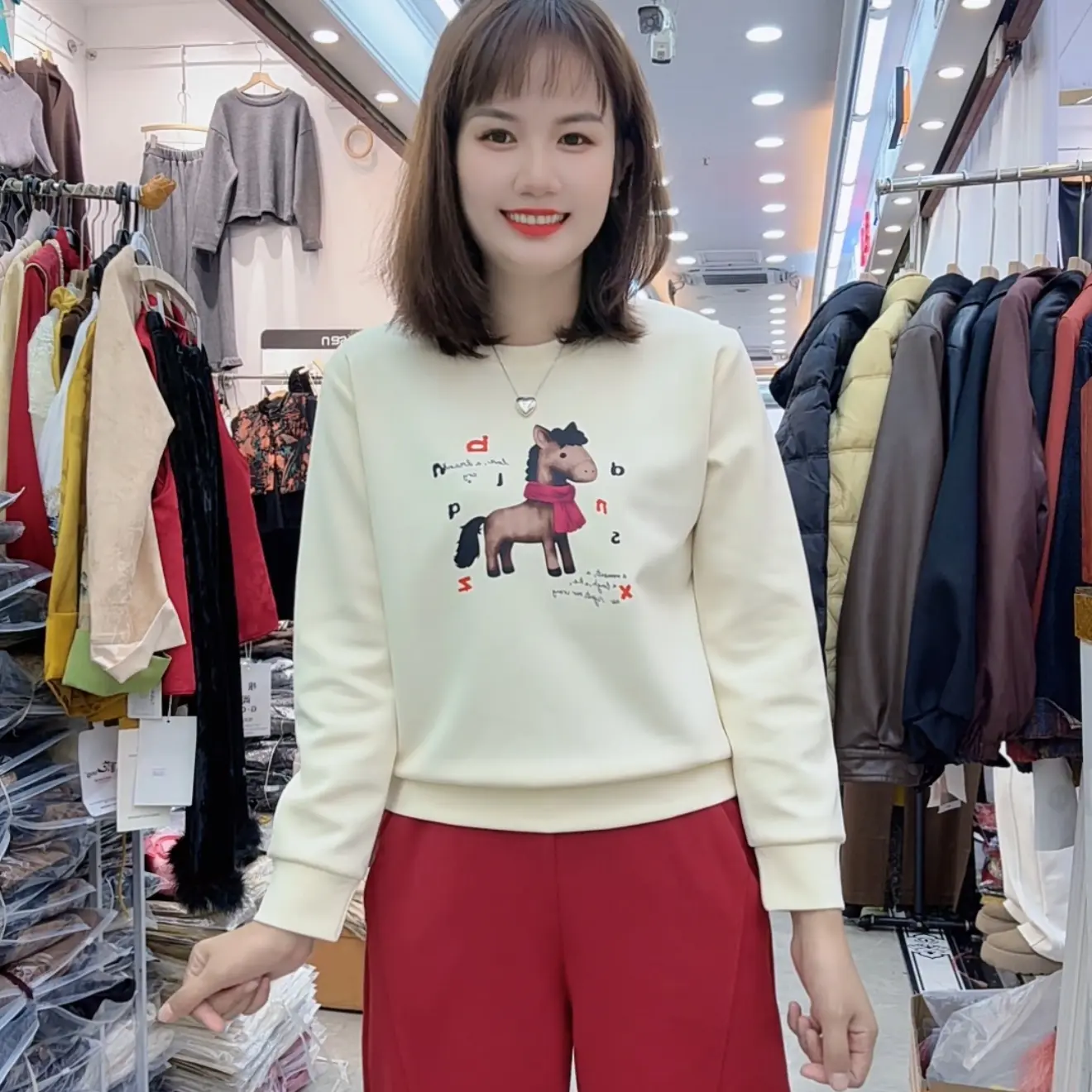 0639（美姿）新款时尚潮流女装短袖百搭休闲圆领小马印花不加绒卫衣