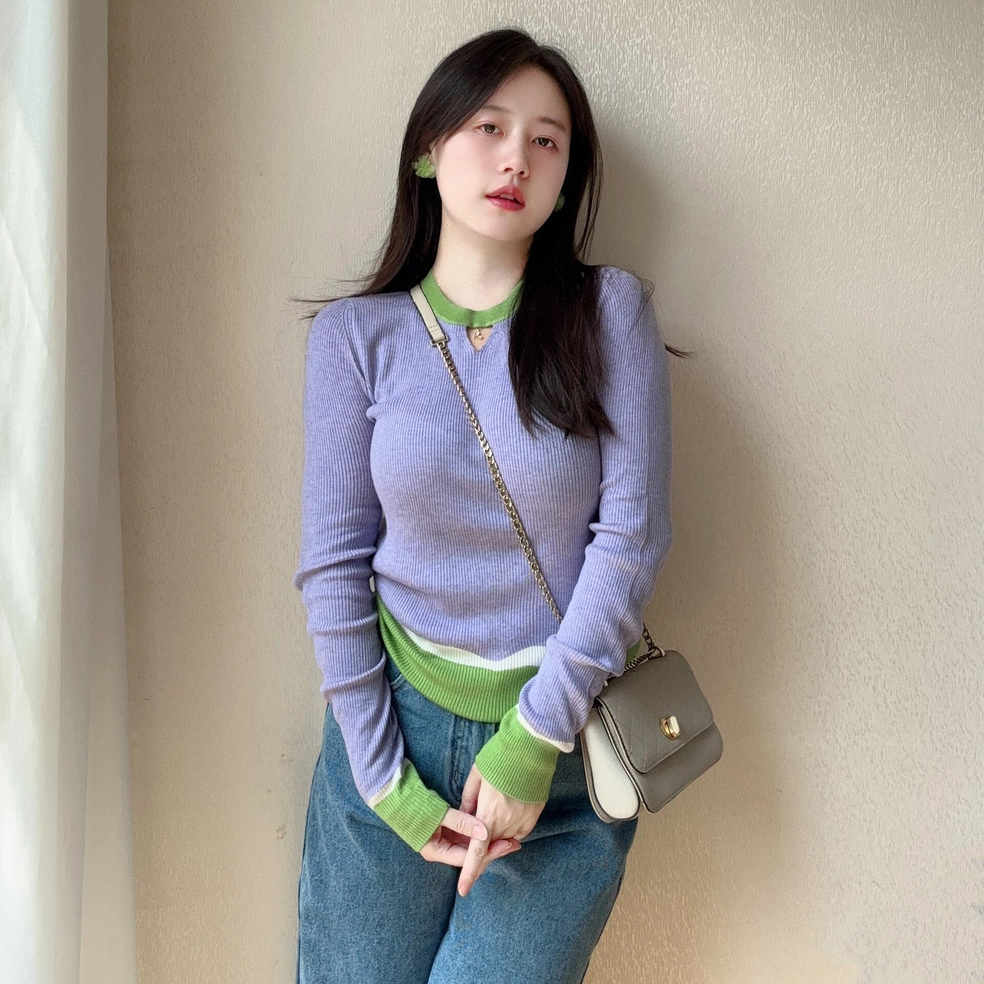 小栗子秋季外穿网红款外穿洋气撞色打底毛衣女内搭长袖针织衫上衣