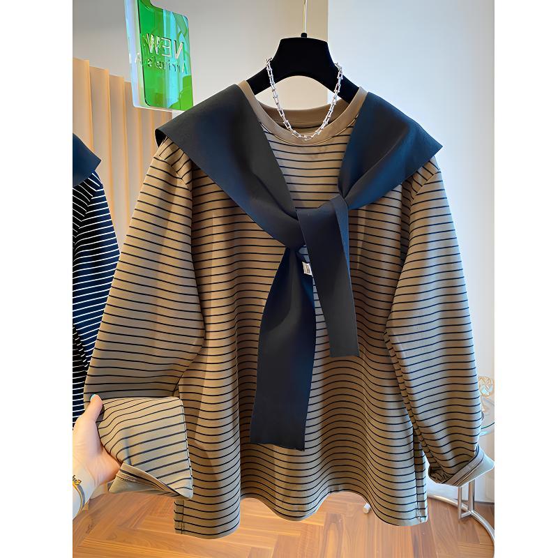 2026年秋季新款韩系设计感文艺假两件条纹宽松显瘦连帽披肩上衣女
