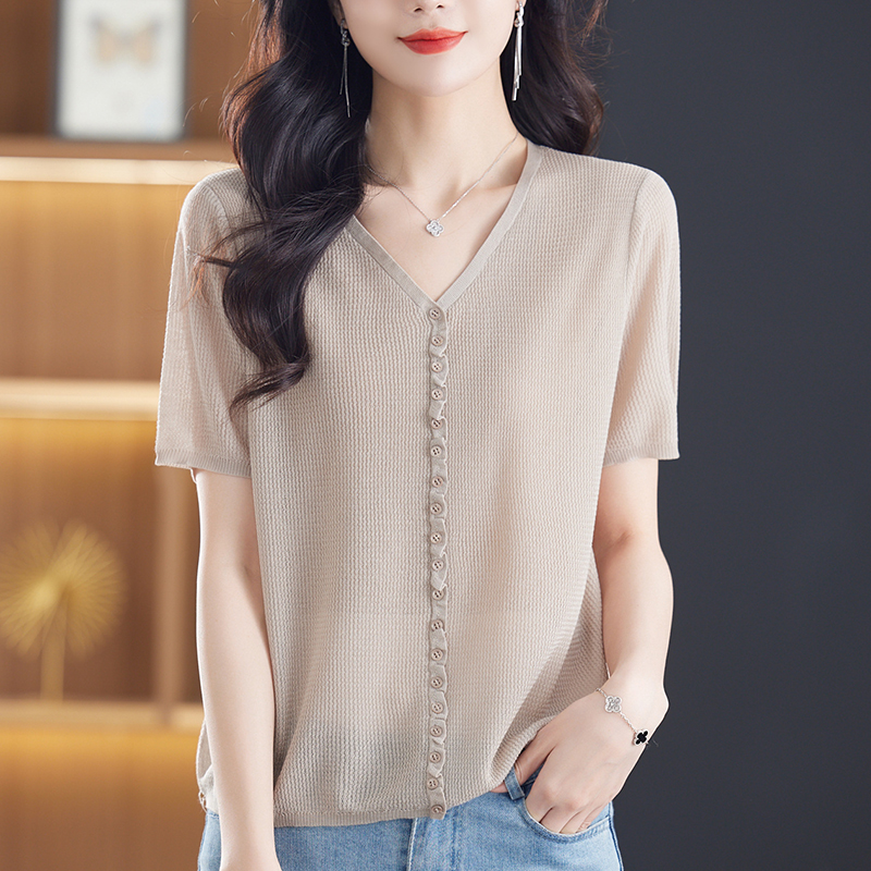 夏季爆款V领T恤女宽松大码洋气时尚休闲新款冰丝镂空外穿显瘦上衣