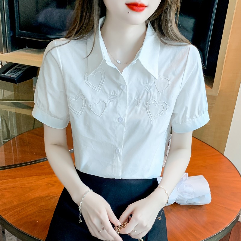 夏季2025年新款爱心刺绣翻领职业白衬衫短袖洋气衬衣女设计感小众