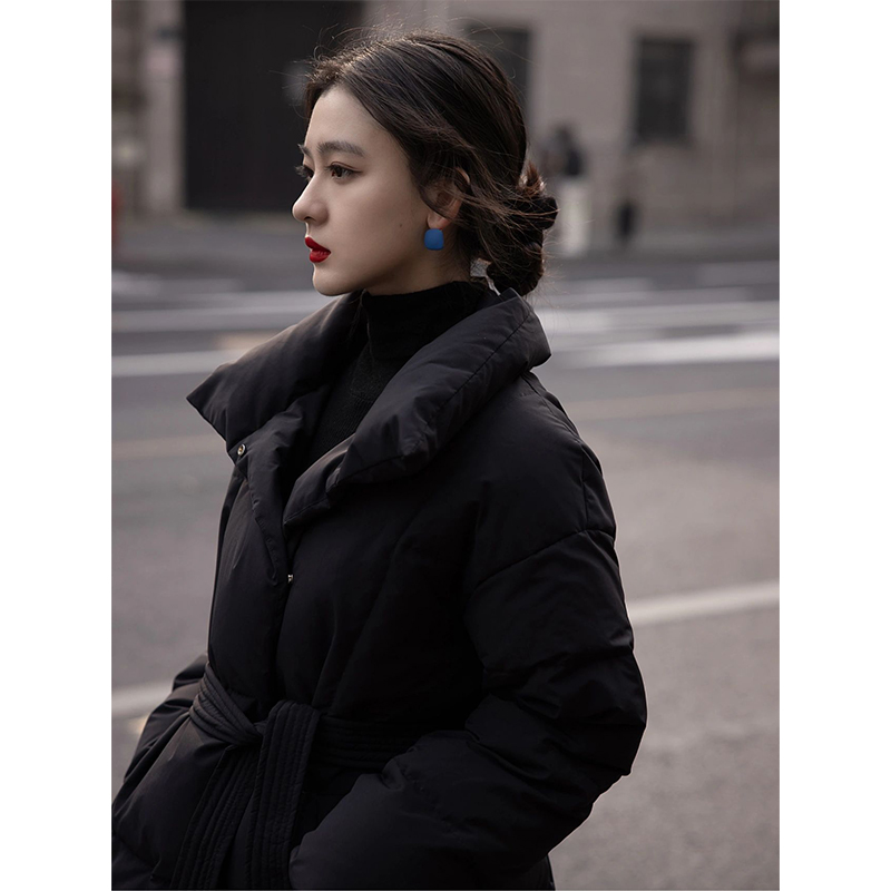 黑色羽绒服女小个子2025冬季新款韩版收腰90白鸭绒显瘦赫本风外套