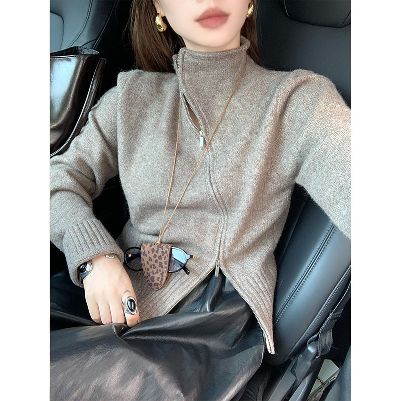 卡其色不规则双拉链高领毛衣女秋冬季高级感软糯超好看针织开衫