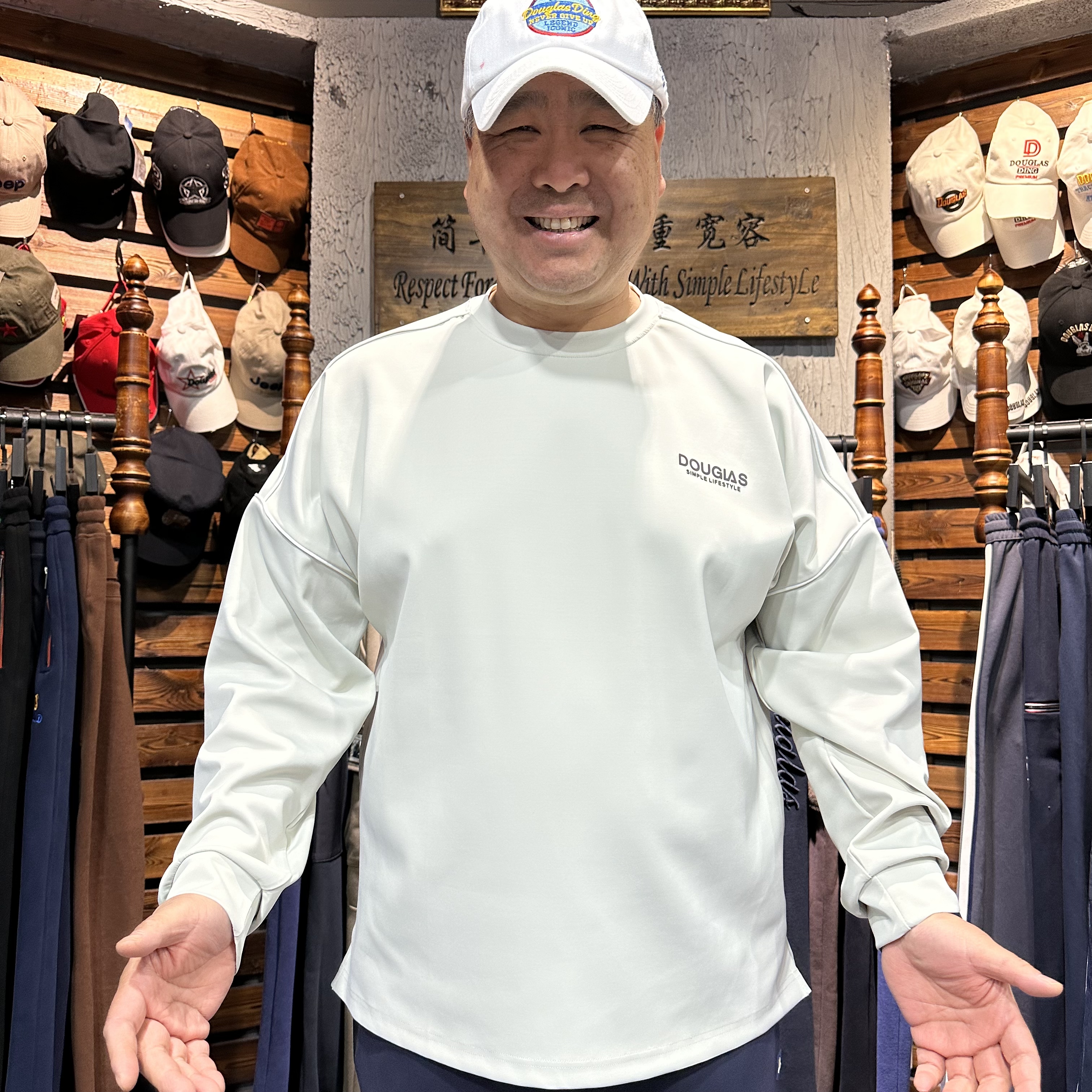 【道格拉斯】灰/蓝色锦纶氨纶双面布运动男人透气凉感圆领卫衣DD208