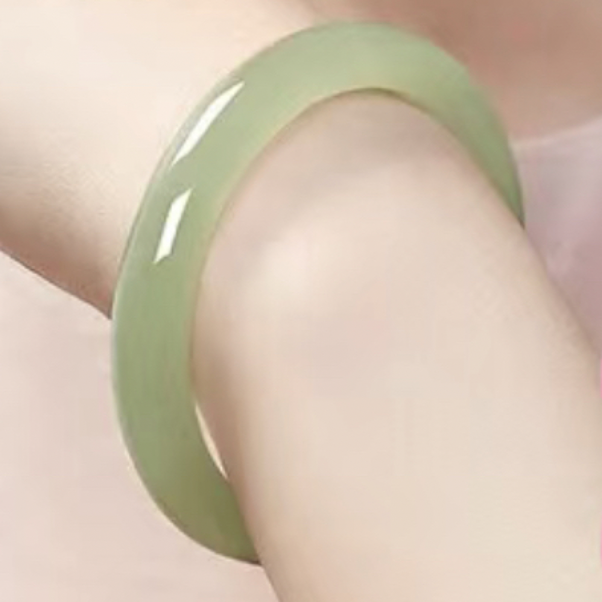 高级天然和田玉手镯A晴水纯色时尚美玉玉镯子送礼盒证（多样发一）