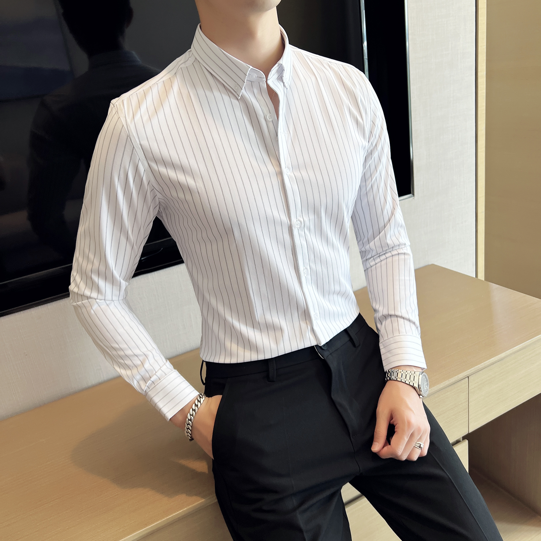 春秋季帅气长袖衬衫男士韩版修身条纹白衬衣潮流帅气寸衫男打底衫