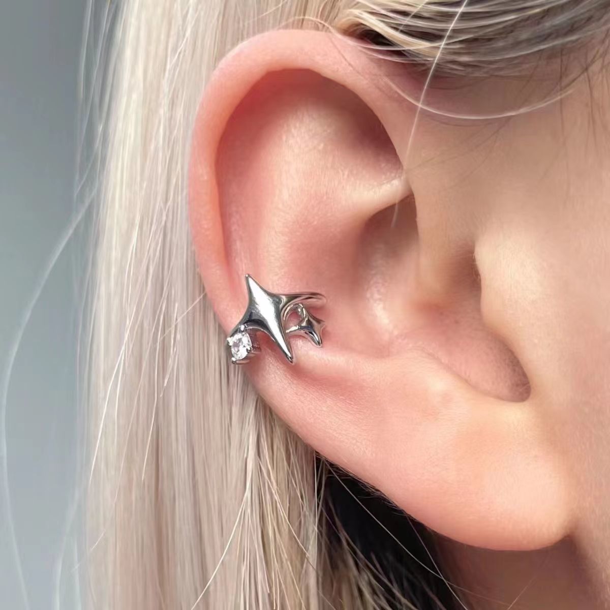 钛钢耳饰 四芒星耳骨夹小众设计无耳洞耳夹小巧星星甜酷风百