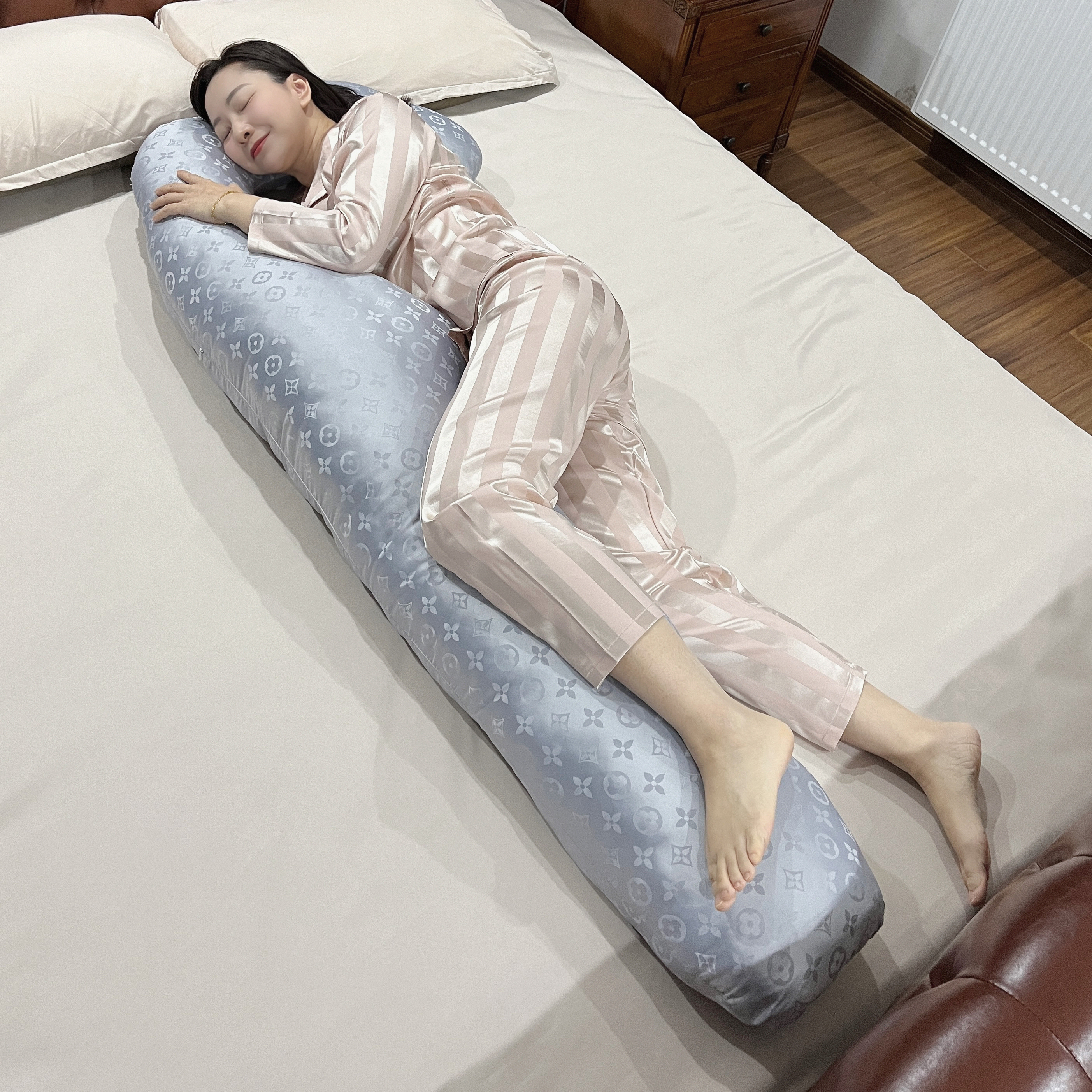 贡缎提花侧睡夹腿枕长条抱枕女生睡觉专用男士靠垫卧室床头靠枕头