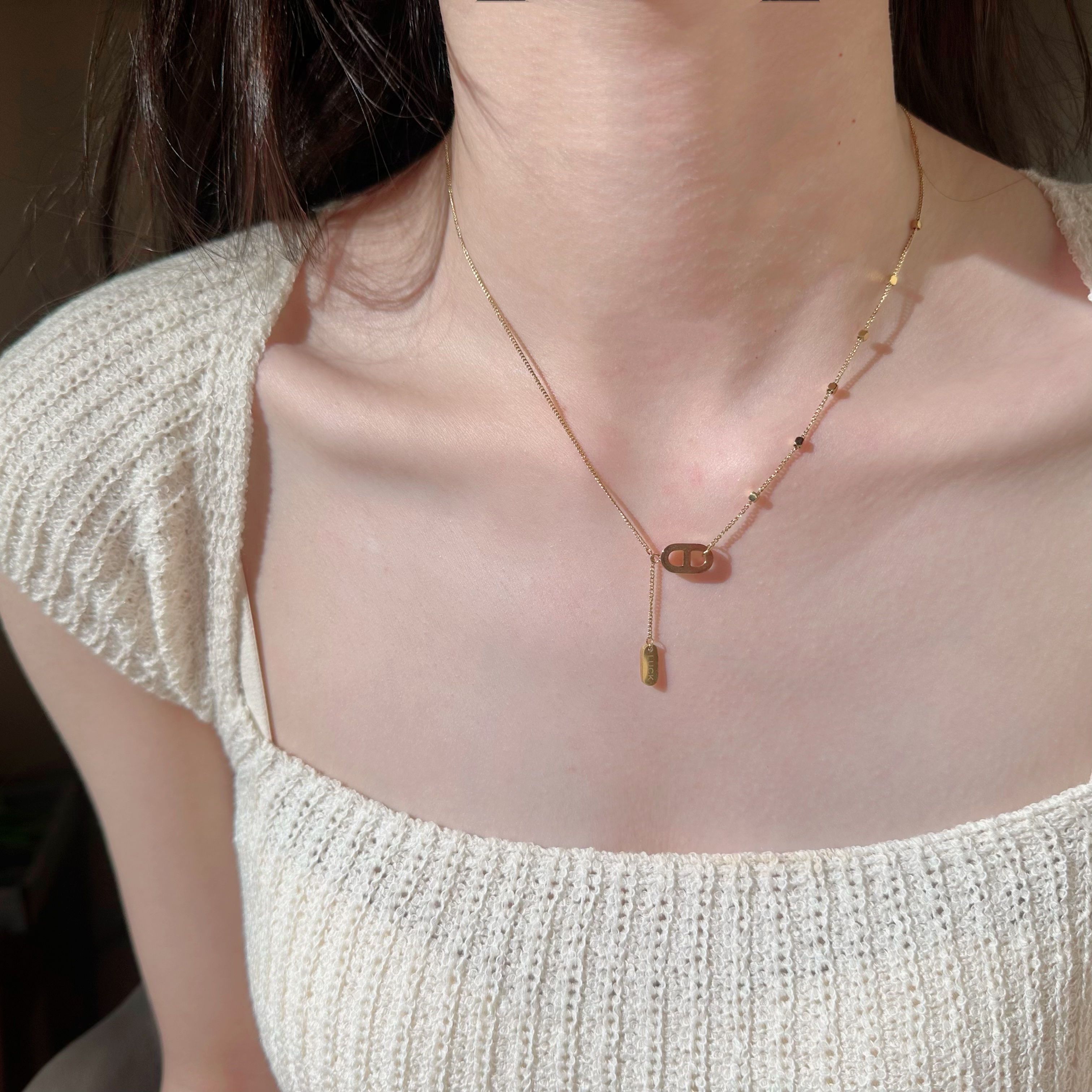 钛钢项链  8651金色流苏猪鼻子小方块AB链温柔锁骨链女轻奢不掉色