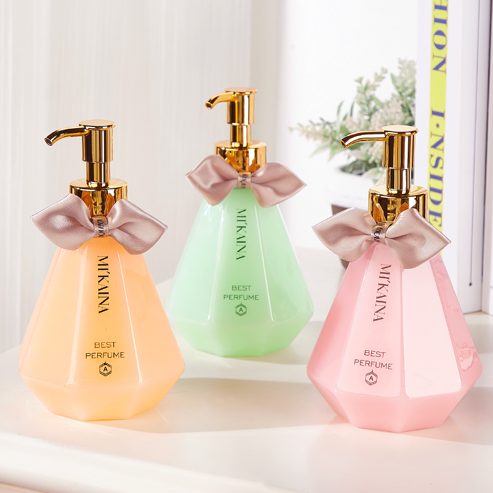 清爽身体乳推荐烟酰胺身体乳测评排行榜平价香水身体乳保湿学生党