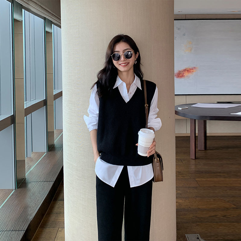 大码针织马甲v领背心春秋韩版洋气百搭叠穿毛衣女款秋冬外穿新款